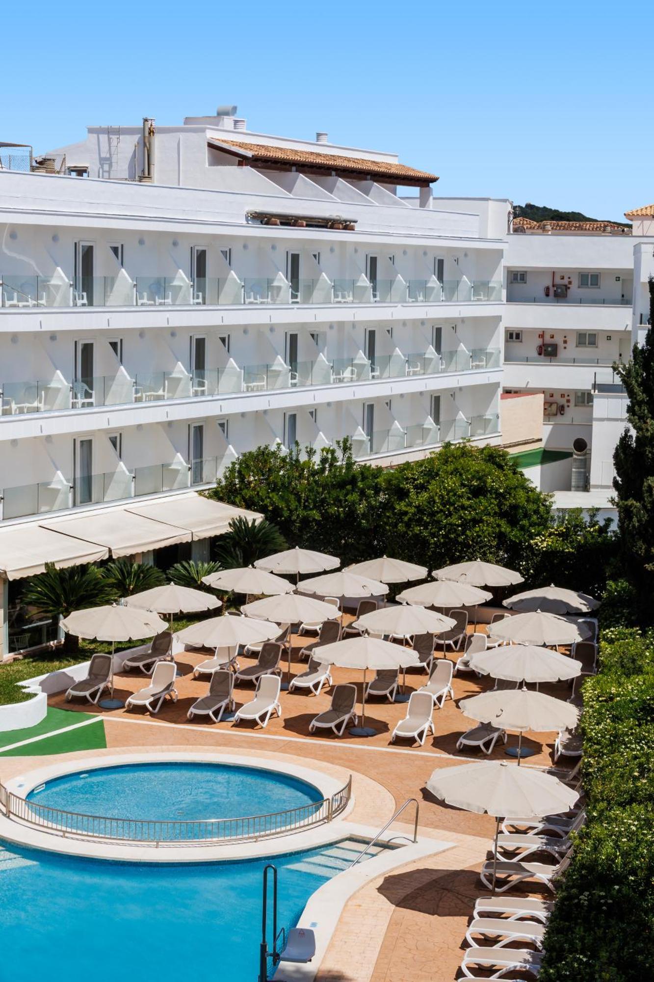 Hotel Alondra Cala Ratjada  Buitenkant foto