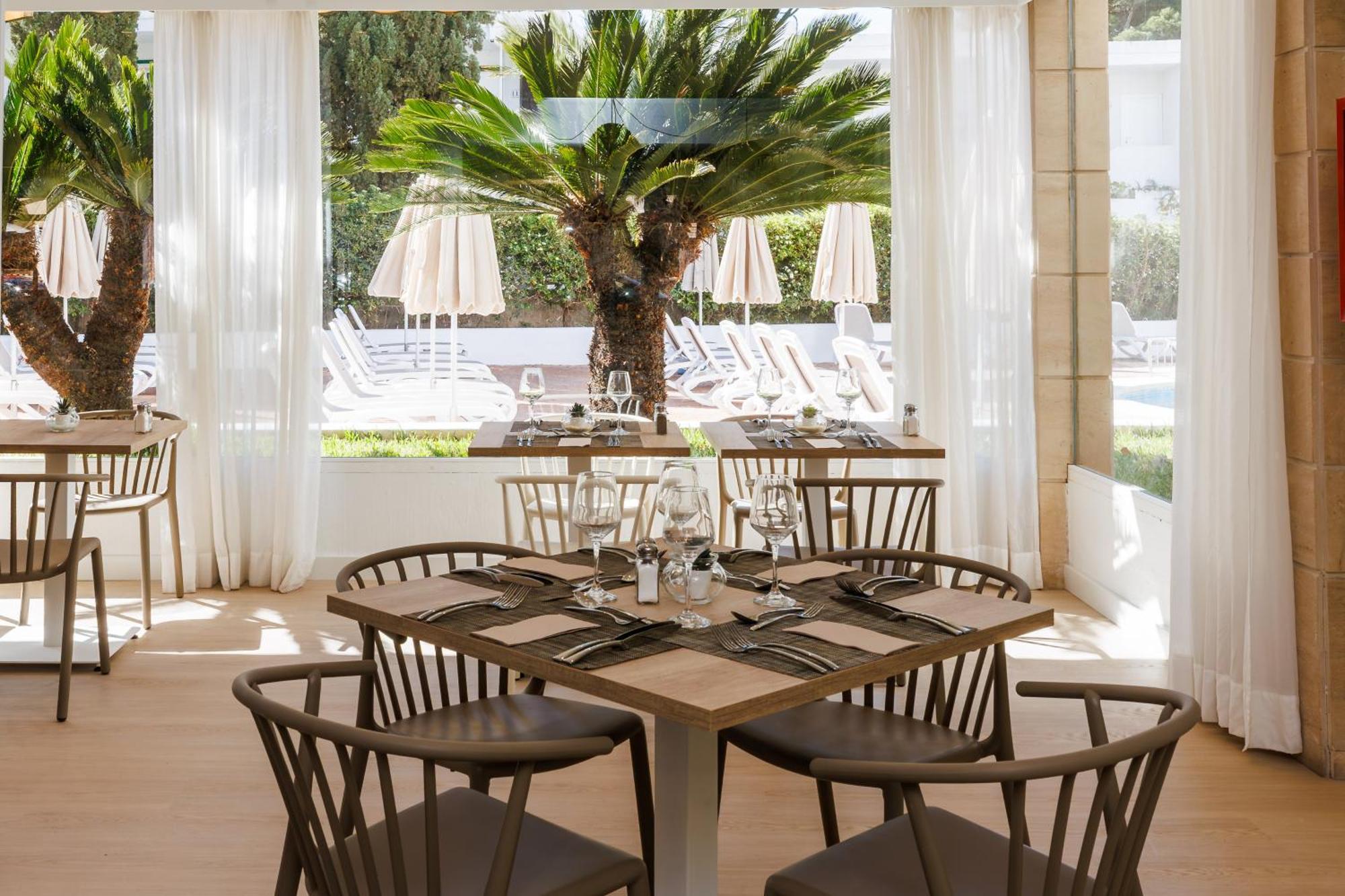 Hotel Alondra Cala Ratjada  Buitenkant foto