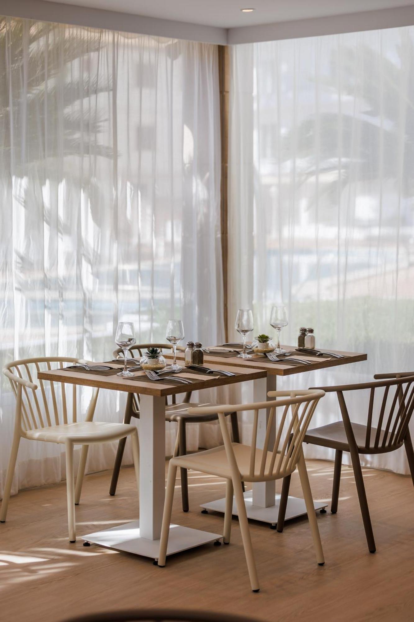 Hotel Alondra Cala Ratjada  Buitenkant foto
