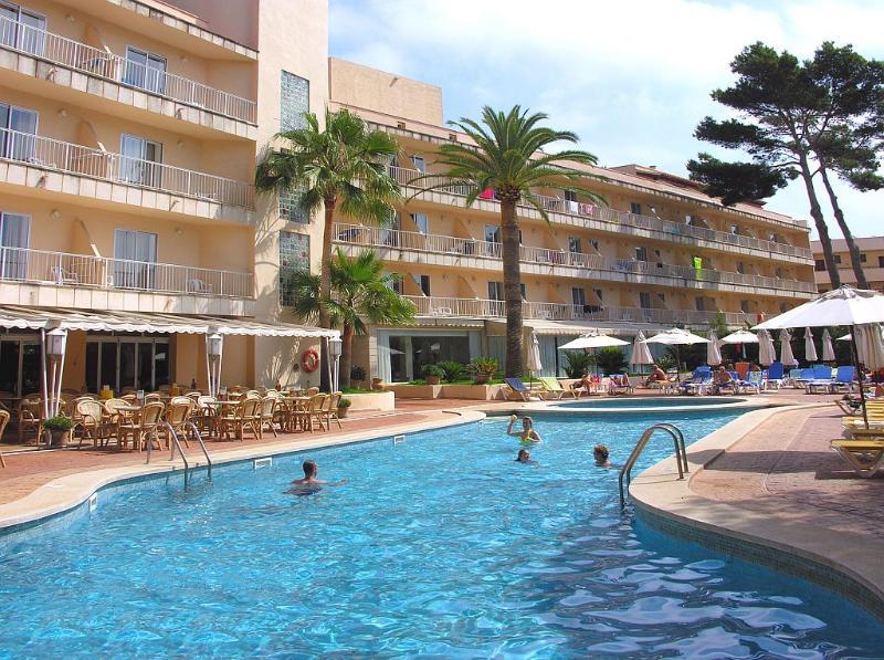 Hotel Alondra Cala Ratjada  Buitenkant foto